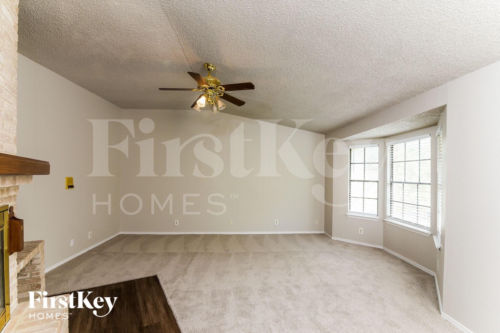 Building Photo - 303 Mountain Echo