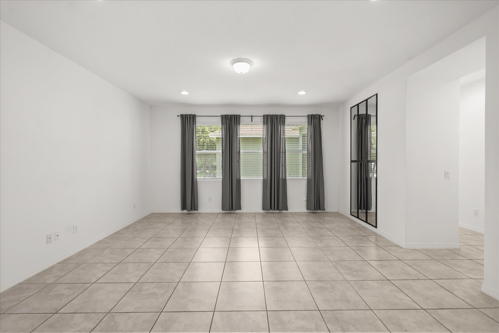 Building Photo - 14154 Shocklach Dr