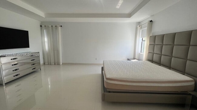 Building Photo - 3570 W 92nd Pl