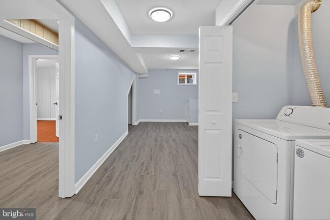 Building Photo - 3505 N St SE