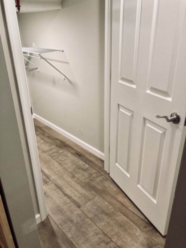 Building Photo - 1050 Stonybridge or Stoneybridge Dr