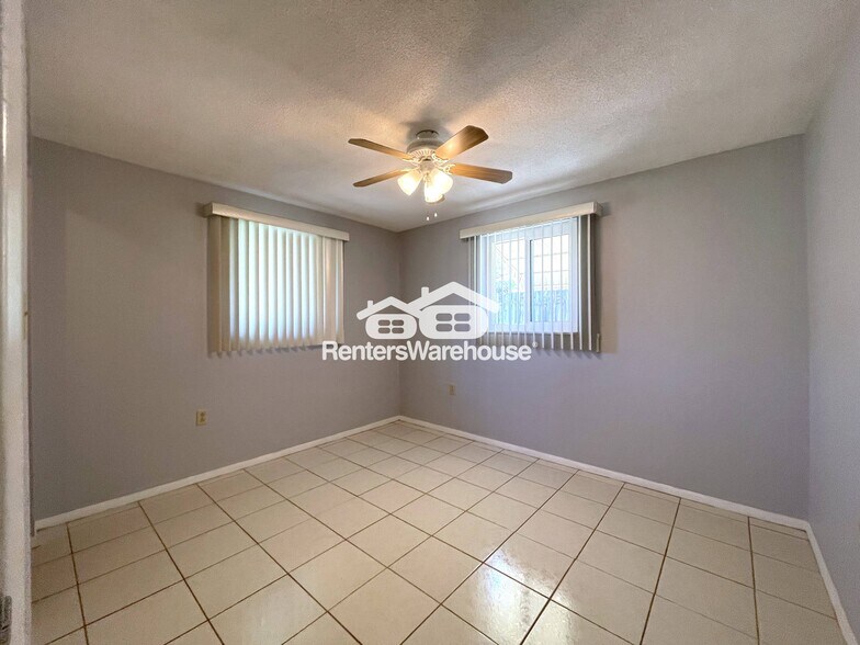 Building Photo - 3137 Coldwell Dr