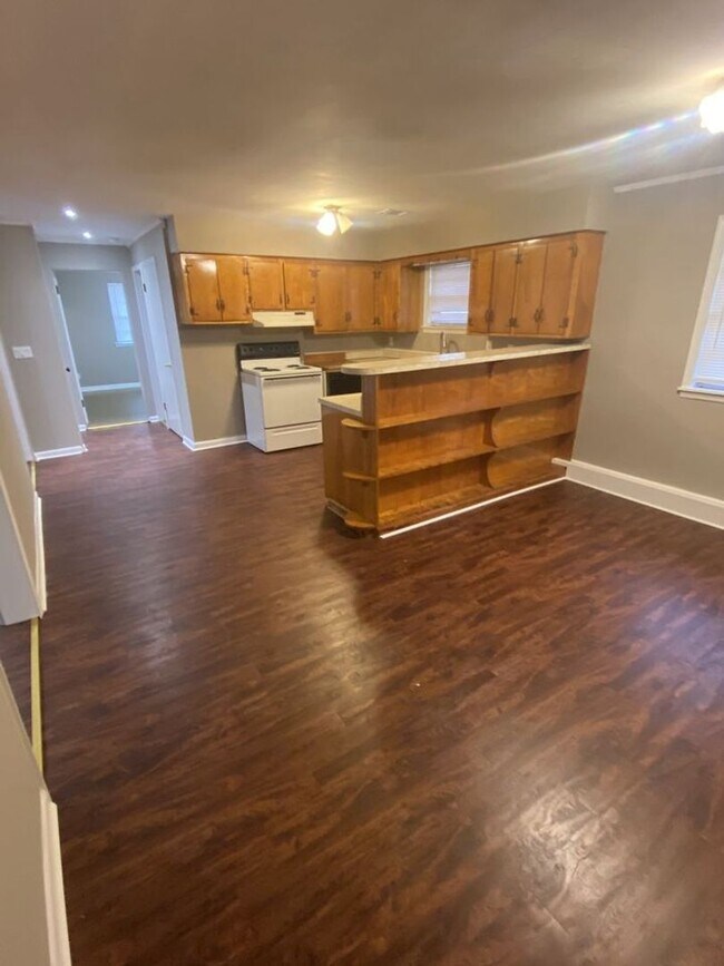 Building Photo - 6775 Blocker St