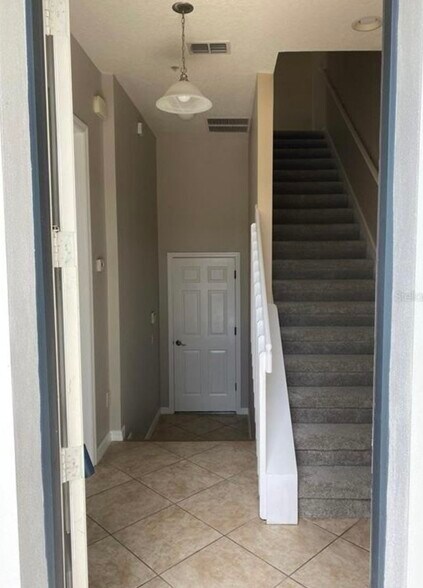 Front door entrance - 408 Blue Bayou Ln