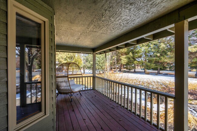 Building Photo - 61497 SE Orion Dr