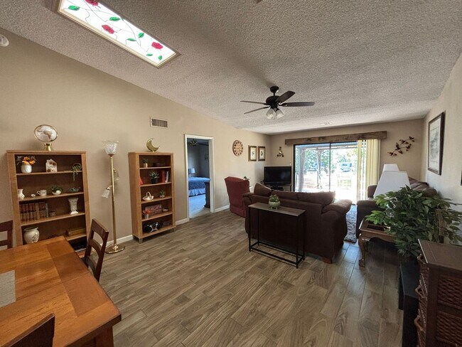 Building Photo - 729 Leisure World