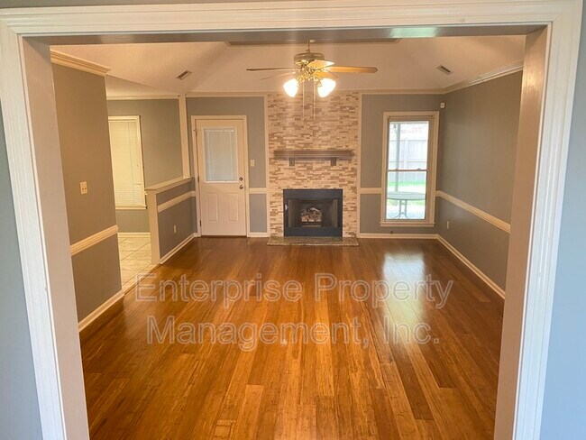 Building Photo - 3840 Charbon Ln