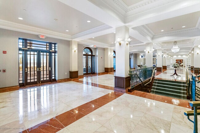 Building Photo - 700 Ocean Ave N