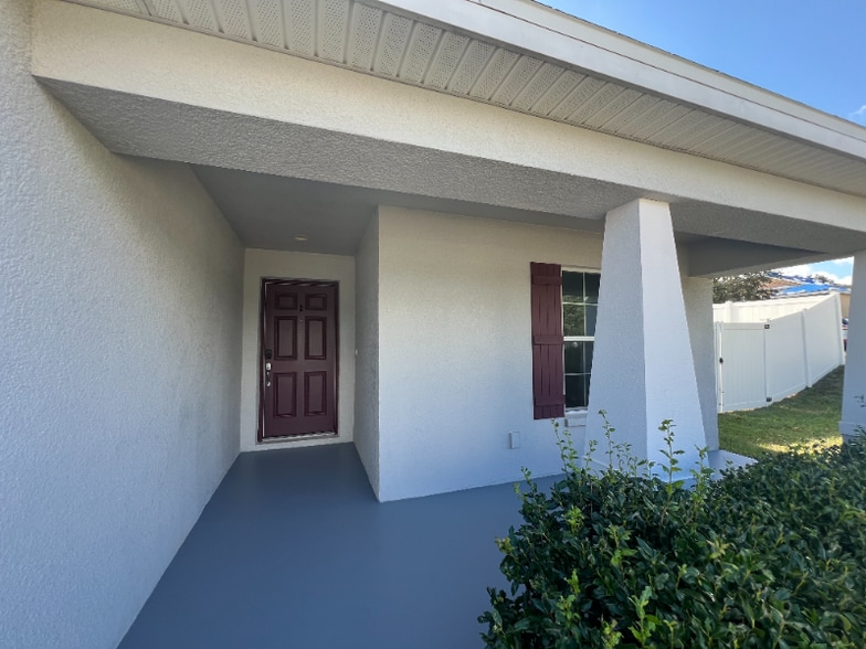 Building Photo - 900 Kingfisher Dr