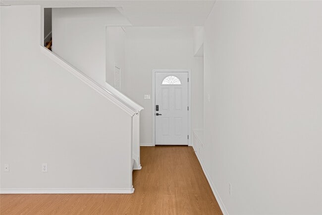 Building Photo - 6413 Dawson Creek Dr