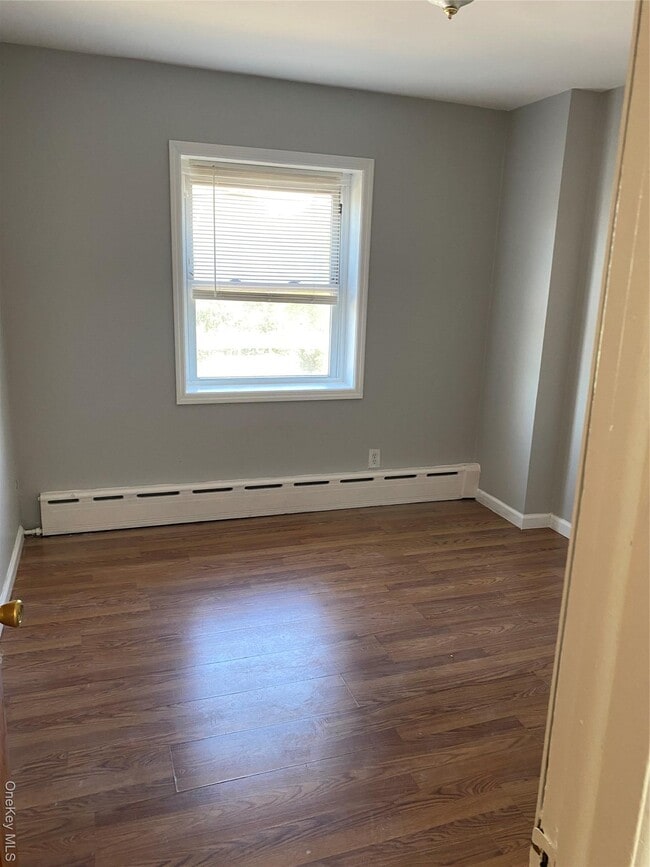 Building Photo - 32 Yonkers Ave