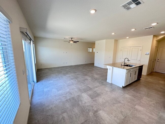 Building Photo - 4 Bedroom in Villages at Tule Springs!