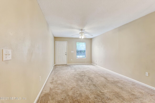 Building Photo - 8448 Kona Ave