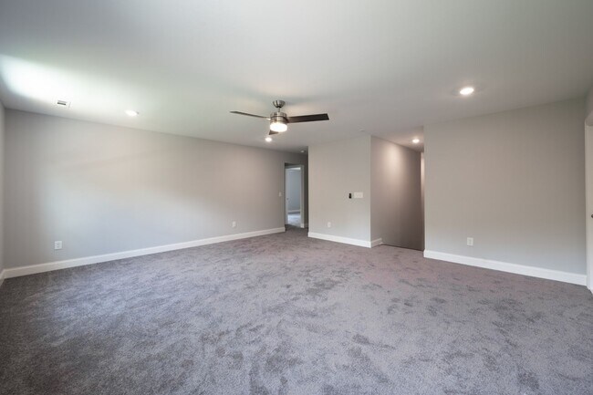 Building Photo - **LIKE NEW, EXECUTIVE HOME IN SOUGHT-AFTER LADD PARK NEIGHBORHOOD, FRANKLIN, TN**