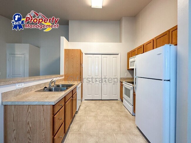Building Photo - 4966 W Stoker Ln