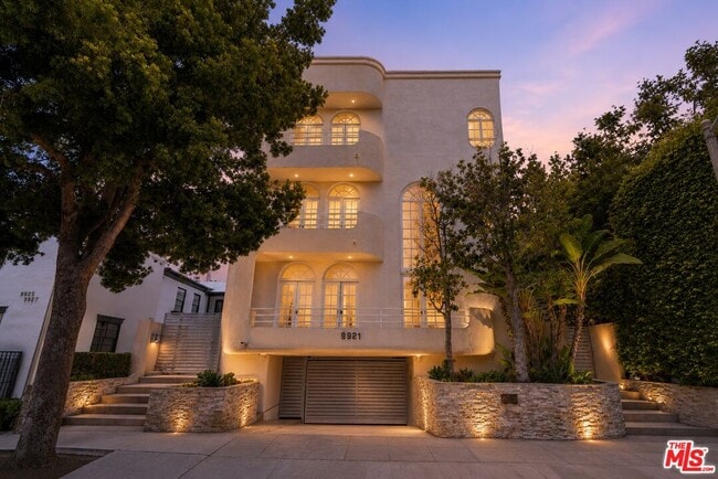 Building Photo - 9921 Durant Dr