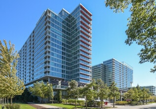 Building Photo - 9655 Woods Dr