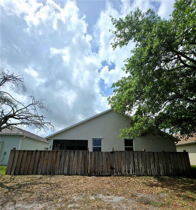 Building Photo - 5465 High Pasture Way