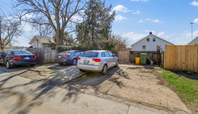 Building Photo - Stunning & Spacious 3 Bed/2 Bath Hampden Home - Fenced Backyard!