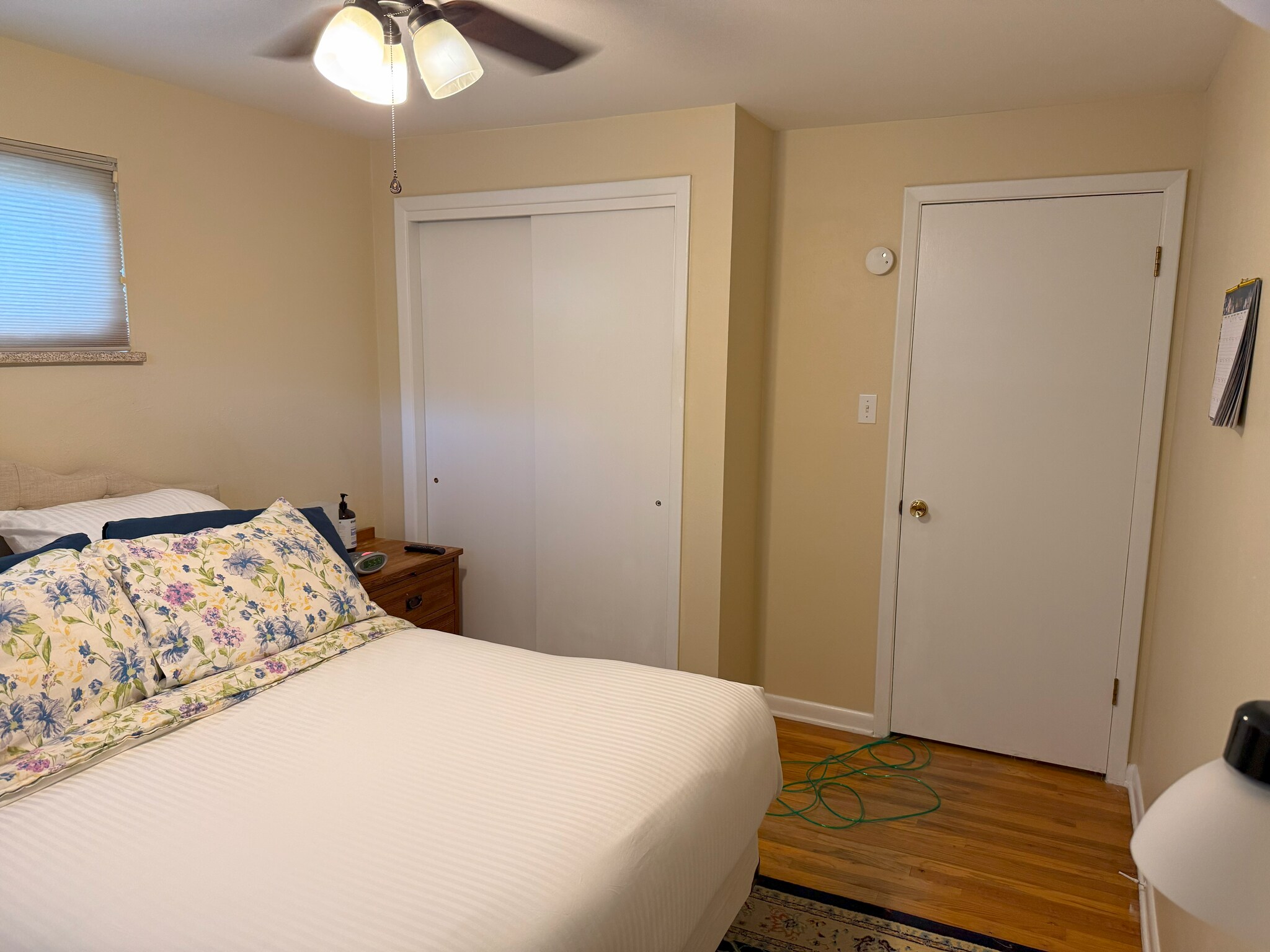 primary bedroom - 8250 Chase Way
