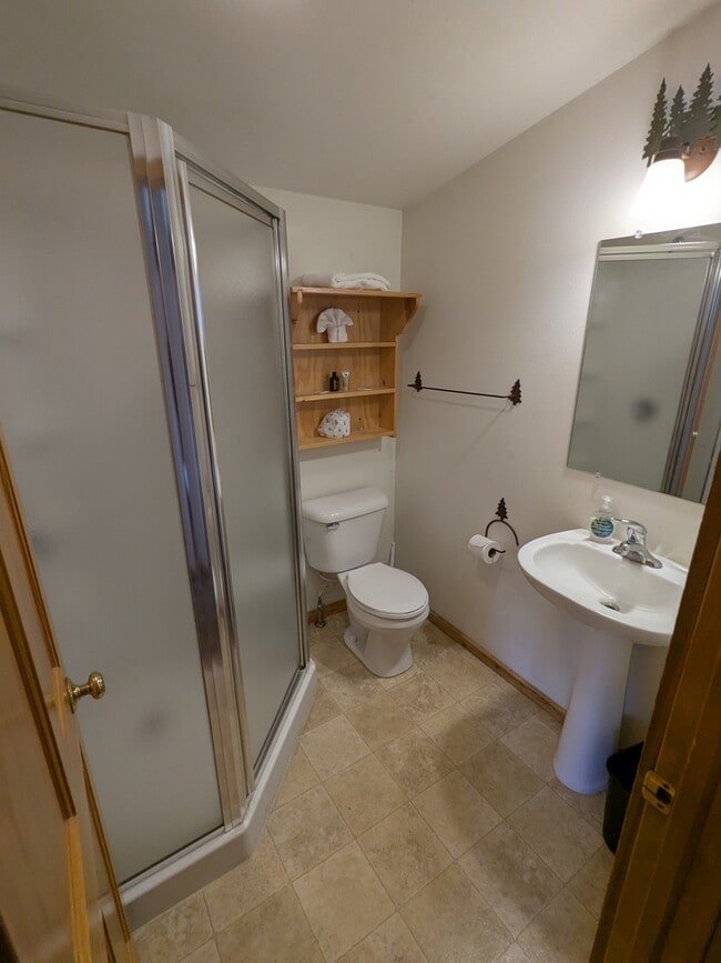 Building Photo - 721 Skatepark Court