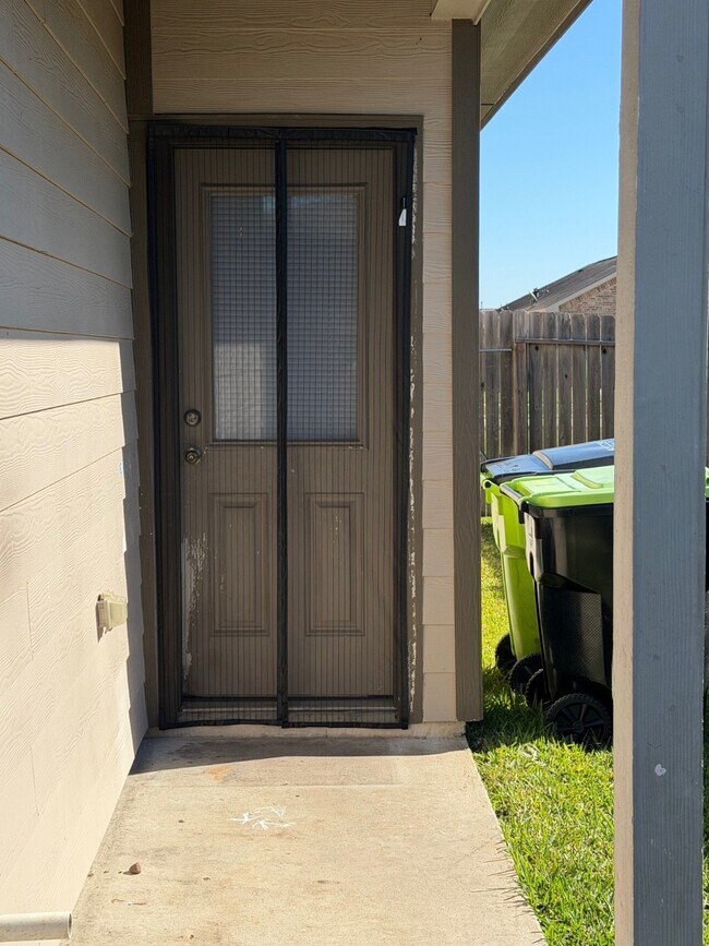 Building Photo - 2422 Concord Ter