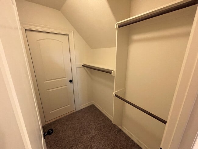 Building Photo - 3699 Canyon Ln