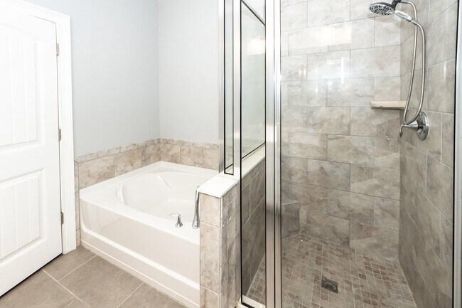 Building Photo - 3437 Fairwater Pl