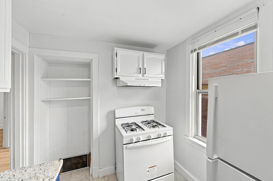Building Photo - 1410 Creedmoor Ave