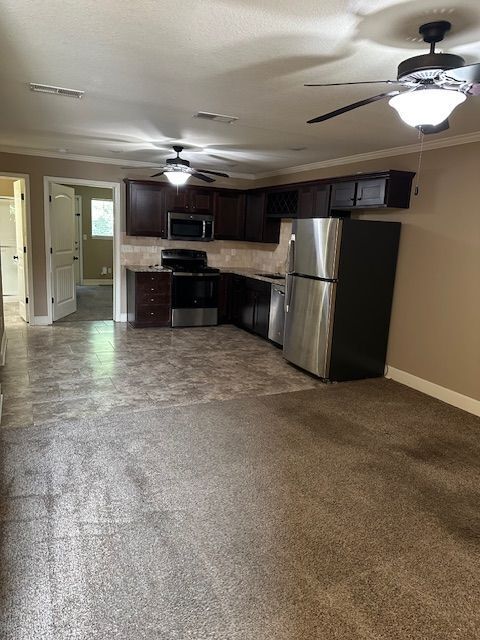 Building Photo - Modern 3-Bed, 2 Bath Townhome Near Brighto...