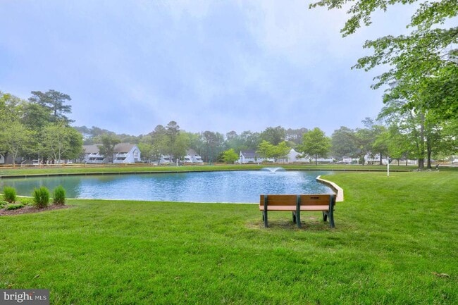 Building Photo - 39633 Round Robin Way