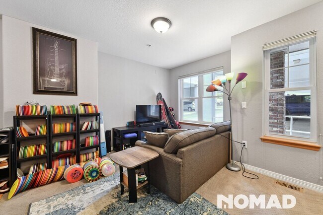 Building Photo - Charming 1BR Condo in Beautiful Boulder (N...