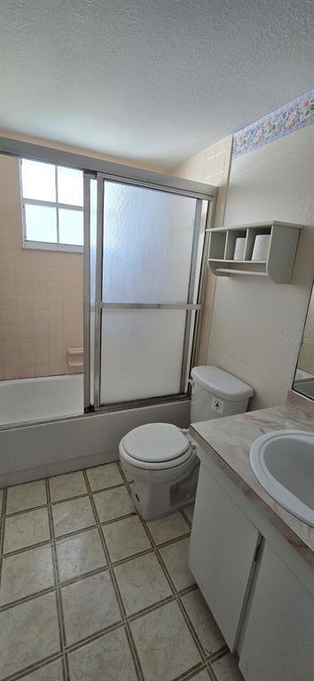 Building Photo - 580 Fairways Ln