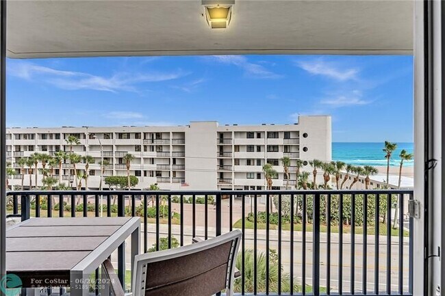 Building Photo - 525 N Ocean Blvd