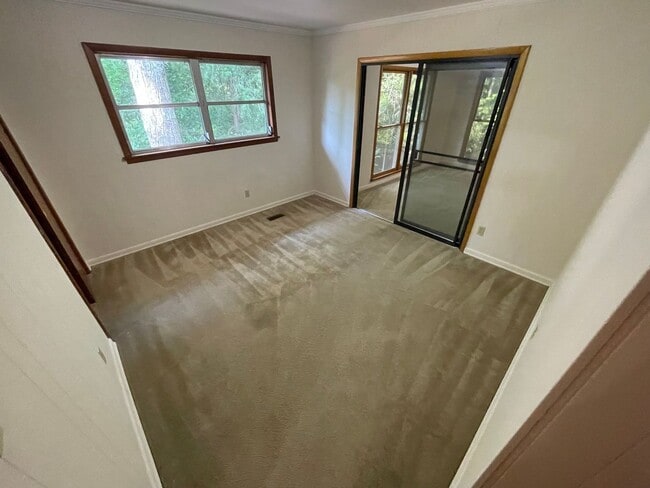 Building Photo - PRE-LEASING FOR JULY 22ND 2026!