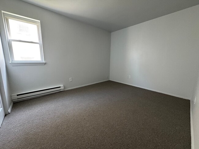 Building Photo - 1322 S Fountian Street