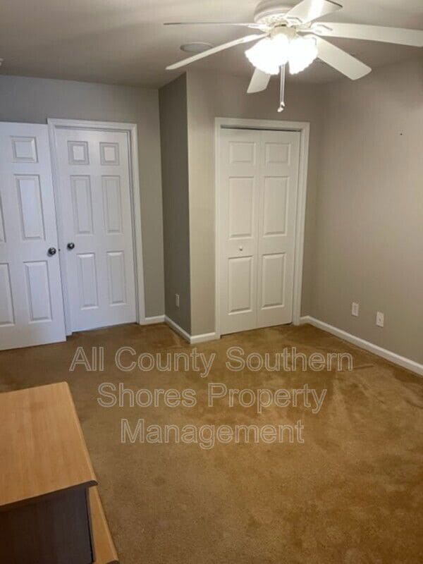 Building Photo - 264 Viareggio Road