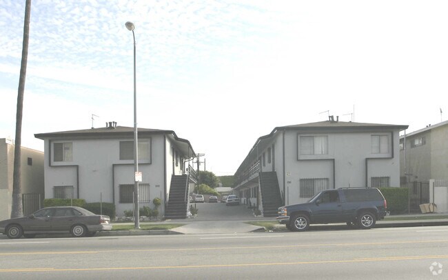 Primary Photo - 8410-8414 S Figueroa St