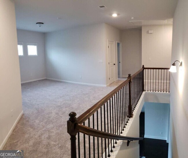 Building Photo - 4735 Watkins Wy