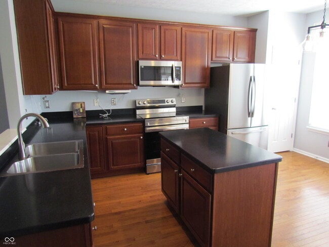 Building Photo - 13888 Willesden Cir