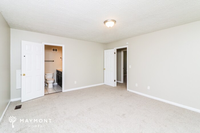 Building Photo - 6630 Valley Hill Dr