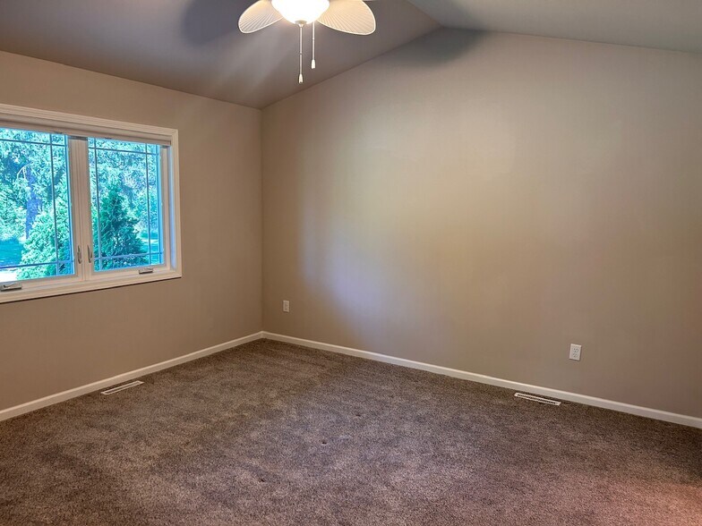 Master Bedroom 13 x13 - 1051 Spring Brook Dr