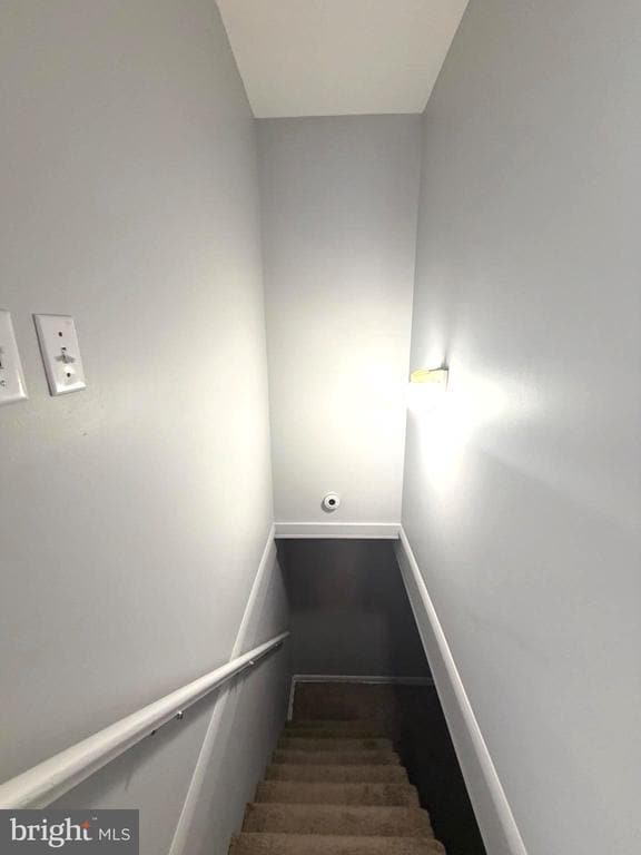 Building Photo - 5934 Central Ave