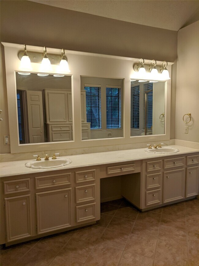 Building Photo - 5106 Olympia Fields Ln