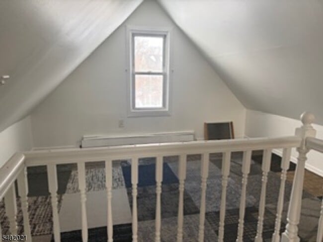 Building Photo - 194 Jerome Pl