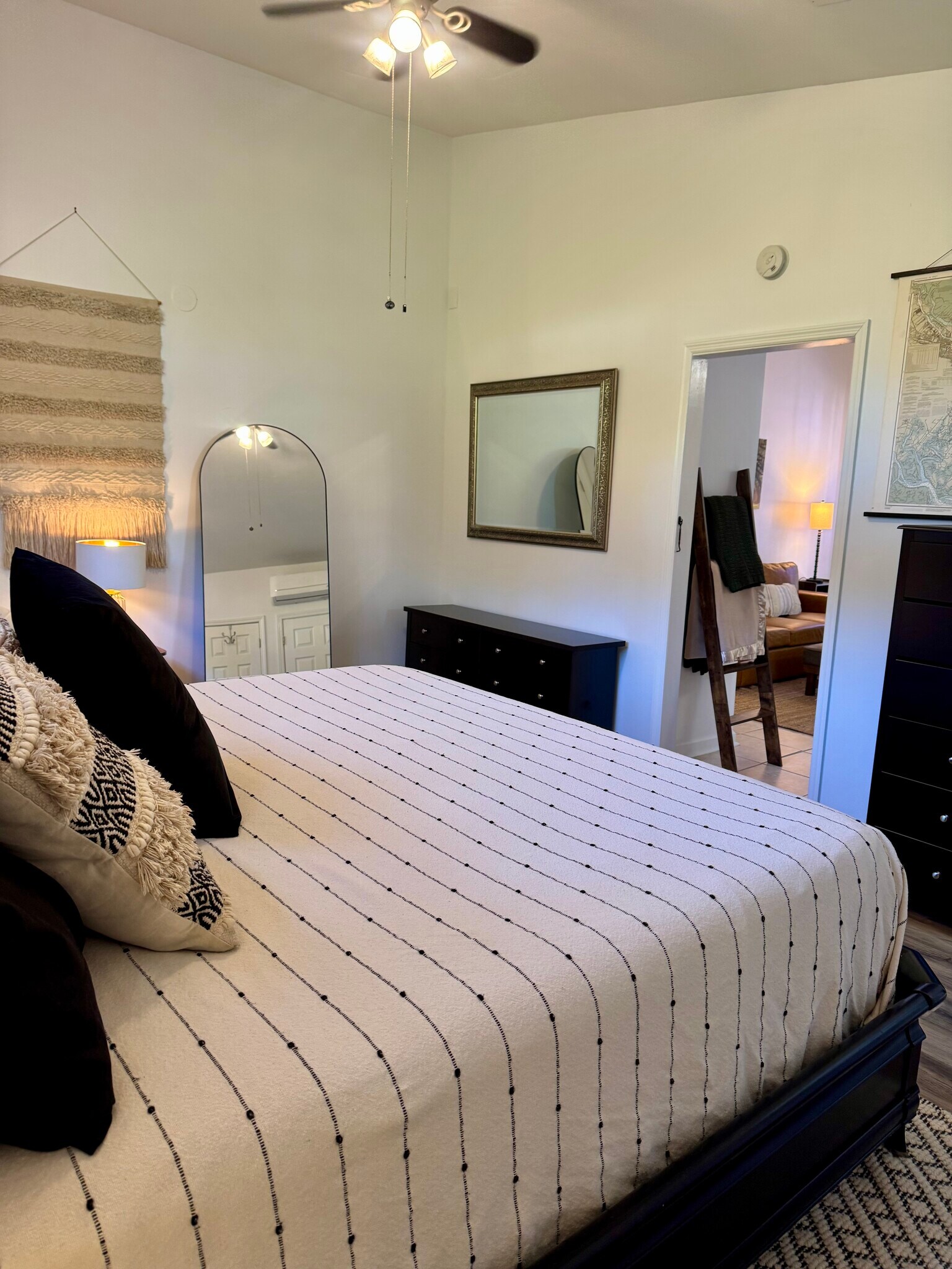 Building Photo - 3 Lang St