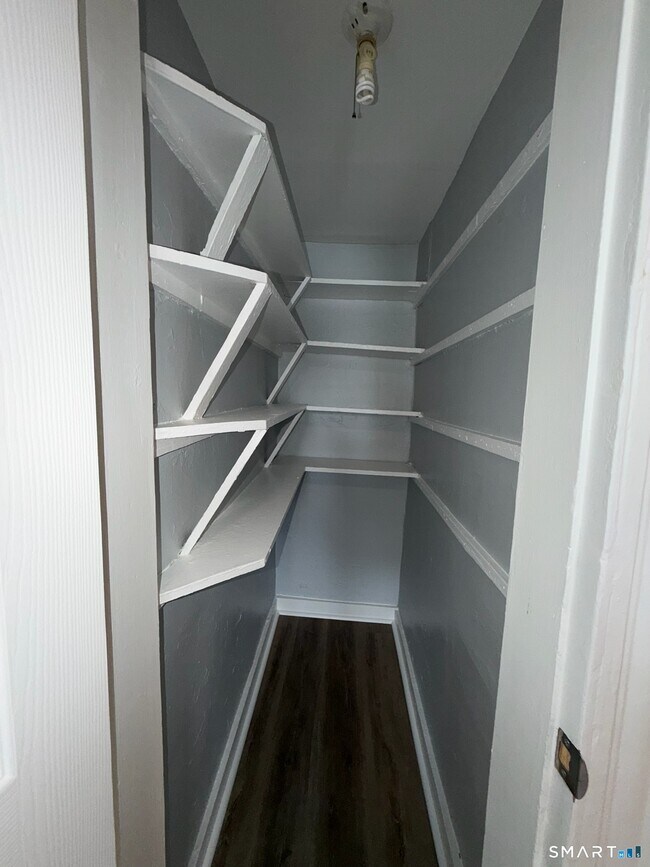 Building Photo - 7-9 Wilson St