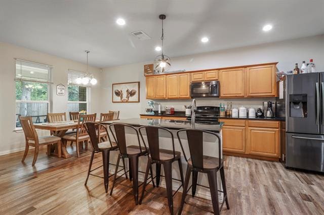 Building Photo - 605 Madeline Ct