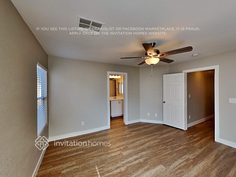 Building Photo - 636 Port Talbot Ave