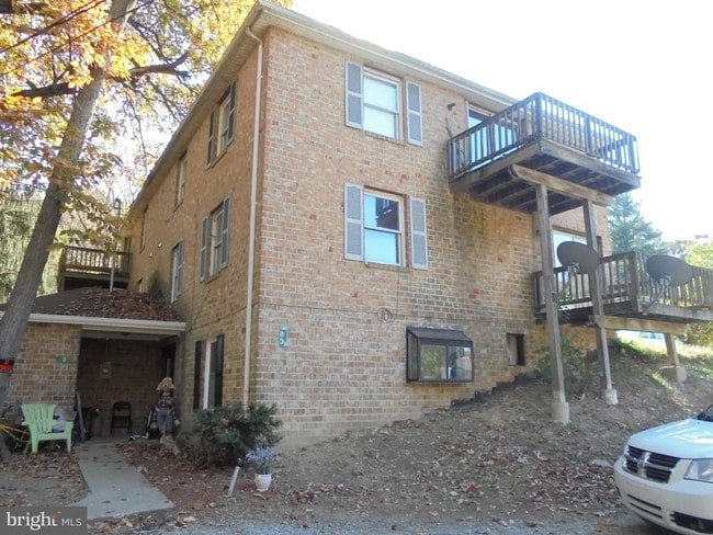 Building Photo - 51 Ed Turner Ln